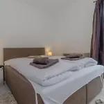 Saldorfska U Vinarskych Sklepu - 8 Osob *