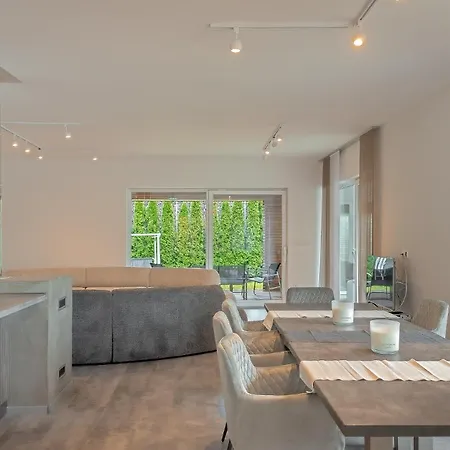 Villa Saldorfska U Vinarskych Sklepu - 8 Osob Novy Saldorf