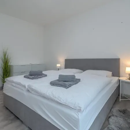 Saldorfska U Vinarskych Sklepu - 8 Osob Villa Novy Saldorf