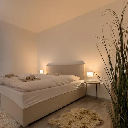 Saldorfska U Vinarskych Sklepu - 8 Osob Villa *