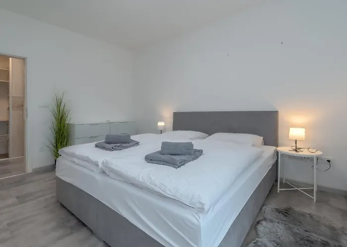 Saldorfska U Vinarskych Sklepu - 8 Osob Villa Novy Saldorf